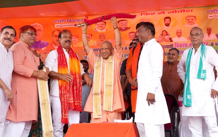 Bihar polls a chance to chose development over mafia, says UP CM